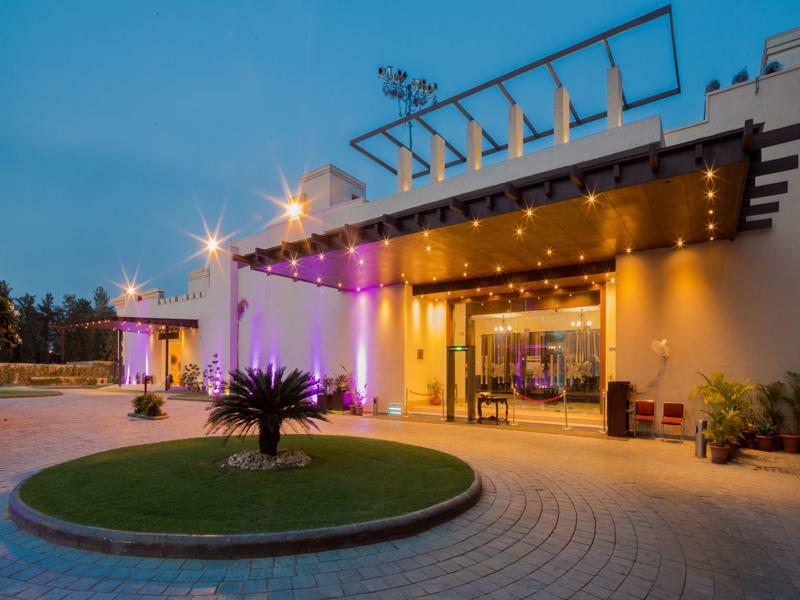 Orana Hotels & Resorts New Delhi Exterior photo